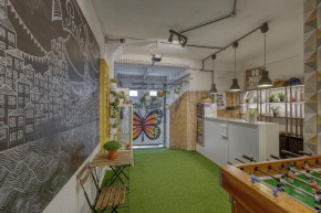 Travel & Live Porto Hostel